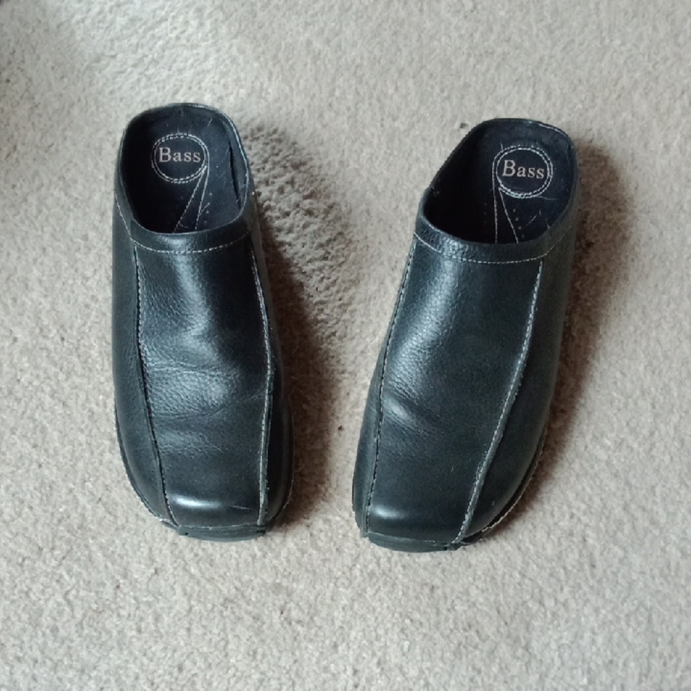Bass Maxine Mules